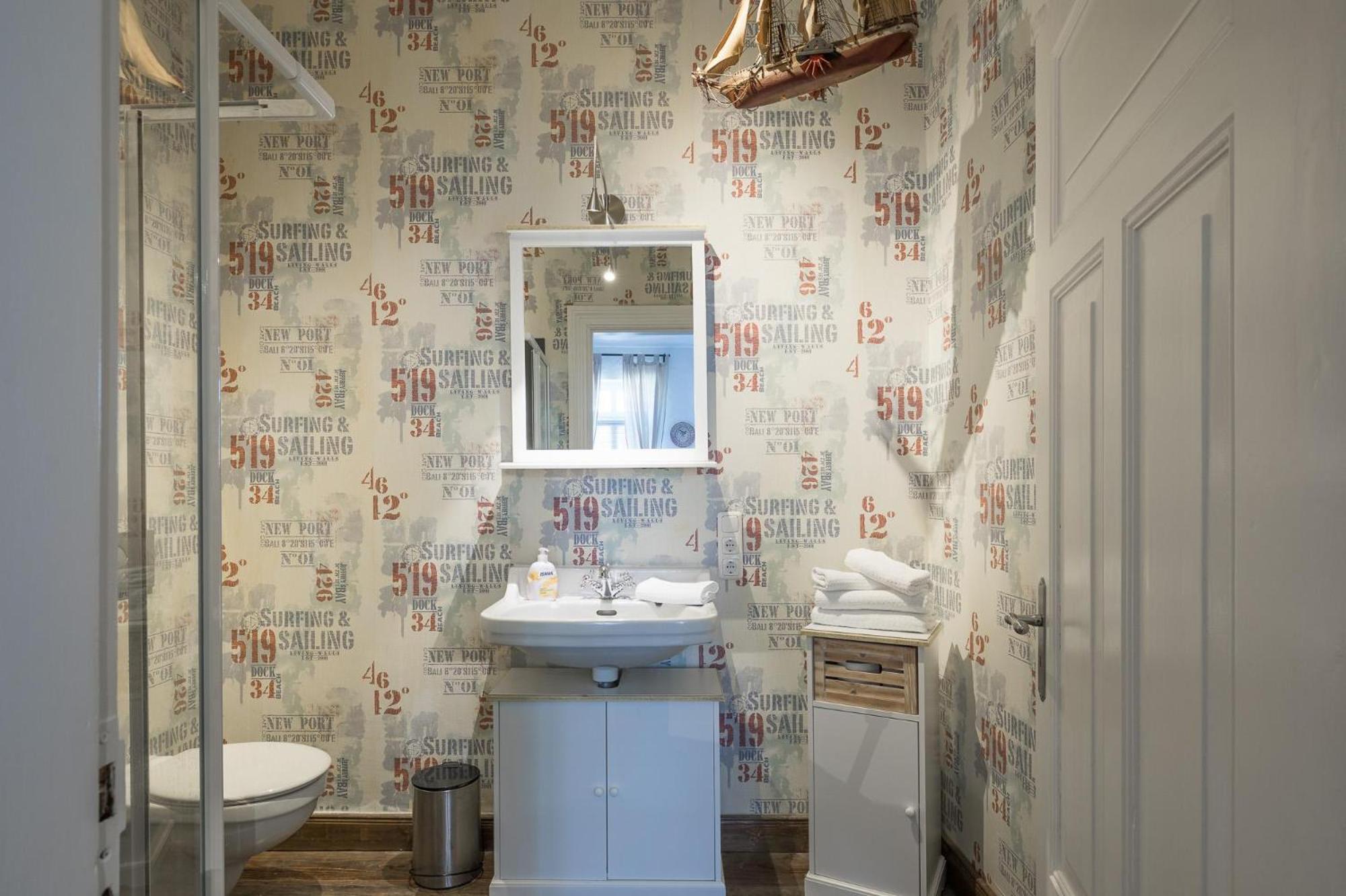 Lodge Am Oxenweg - Zimmer 1 Husum  Extérieur photo